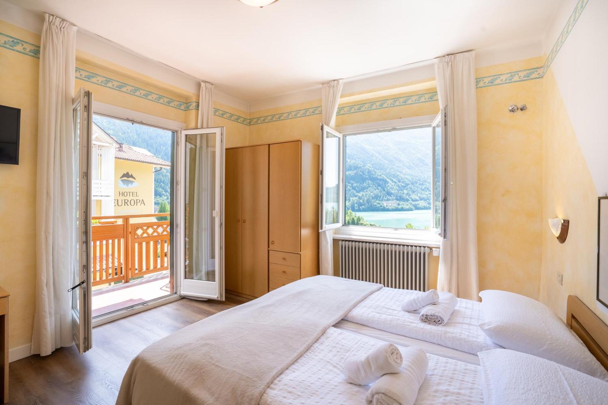 Hotel Europa Molveno Esterno foto