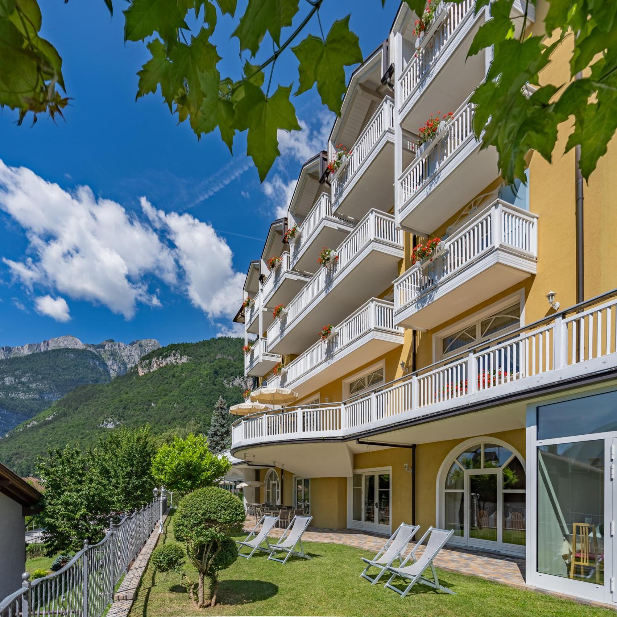 Hotel Europa Molveno Esterno foto