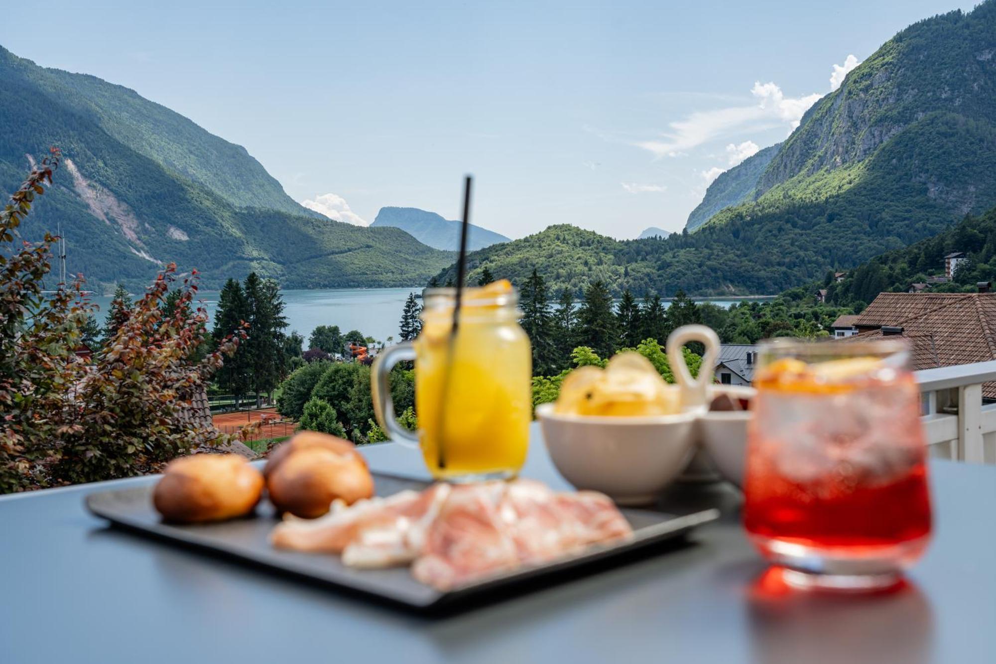 Hotel Europa Molveno Esterno foto